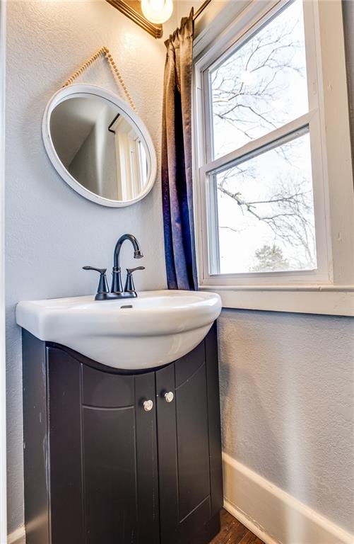 39635 Pleasant Valley Road Lane, KS 66042 - Photo 33 of 49