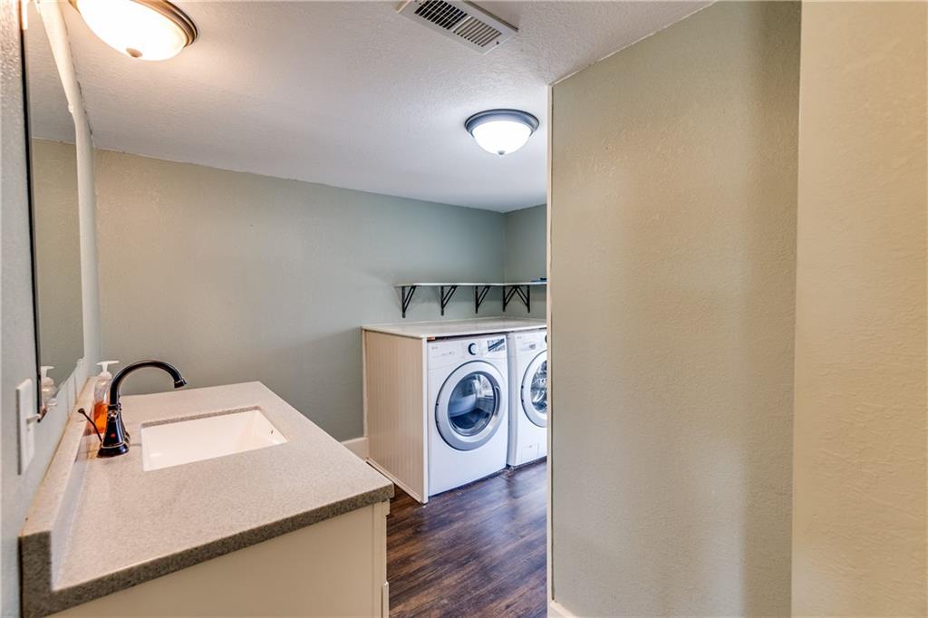 39635 Pleasant Valley Road Lane, KS 66042 - Photo 40 of 49