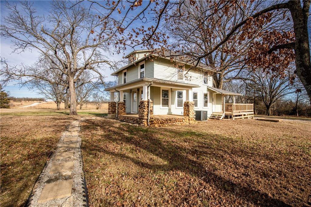 39635 Pleasant Valley Road Lane, KS 66042 - Photo 4 of 49