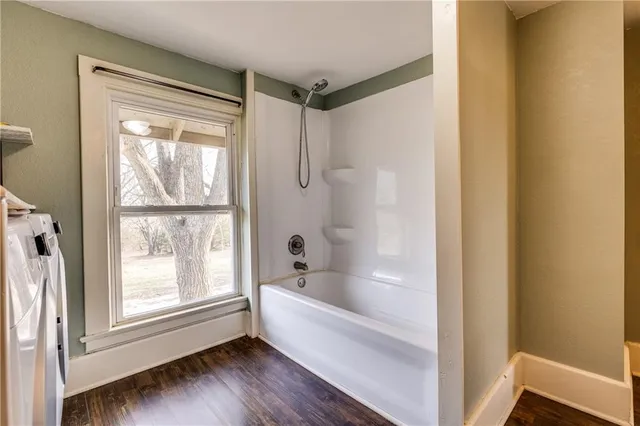 $274,000 | 39635 Pleasant Valley Road, Lane, KS 66042