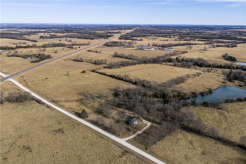 39635 Pleasant Valley Road Lane, KS 66042 - Photo 45 of 49