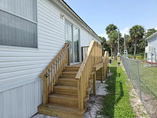 $349,000 | 6458 Highway 441, Okeechobee, FL 34974