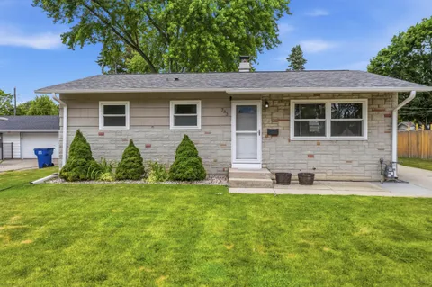 $315,000 | 733 9th Avenue, Grafton, WI 53024