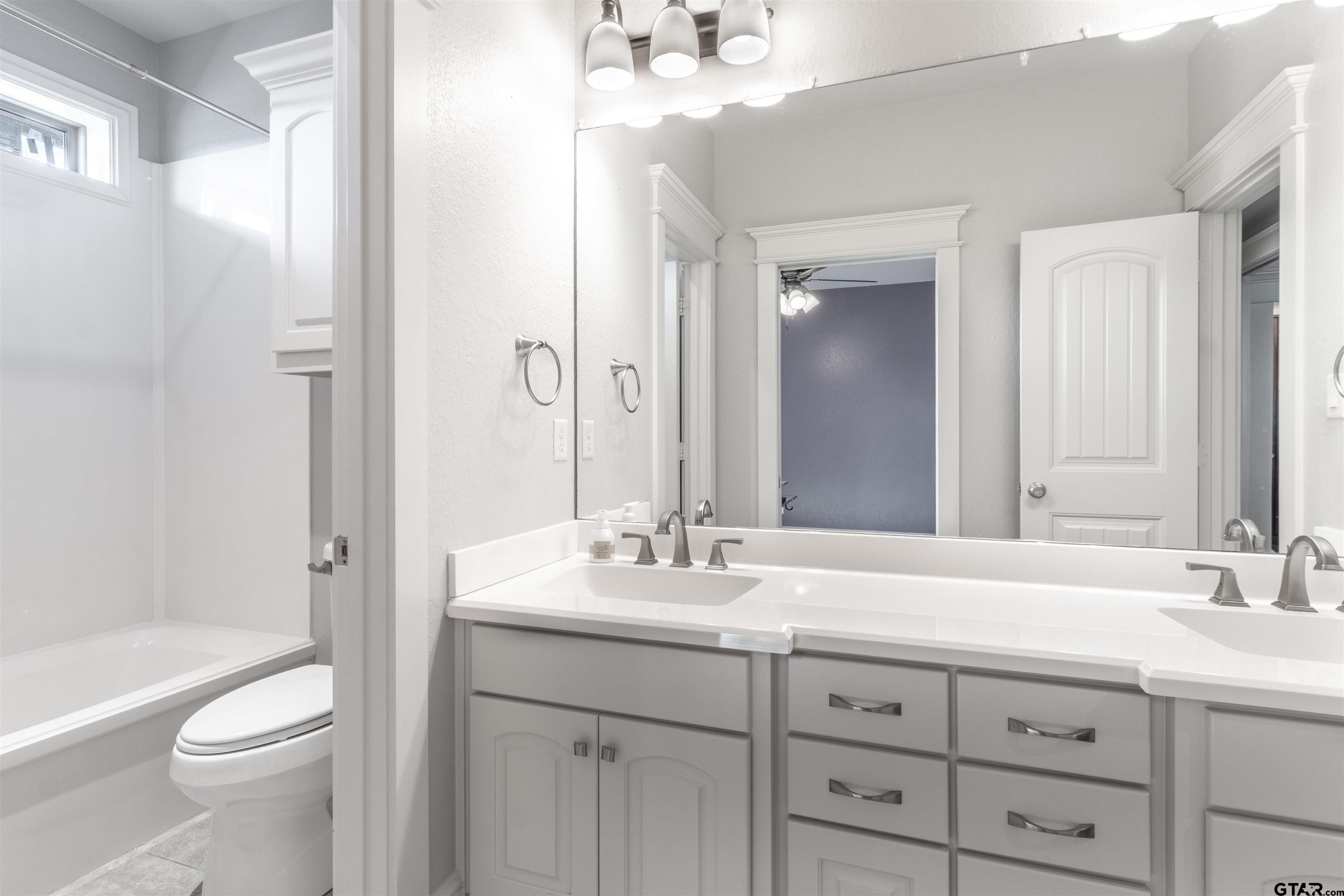 19329 Brittni Rae Court Lindale, TX 75771 - Photo 42 of 45