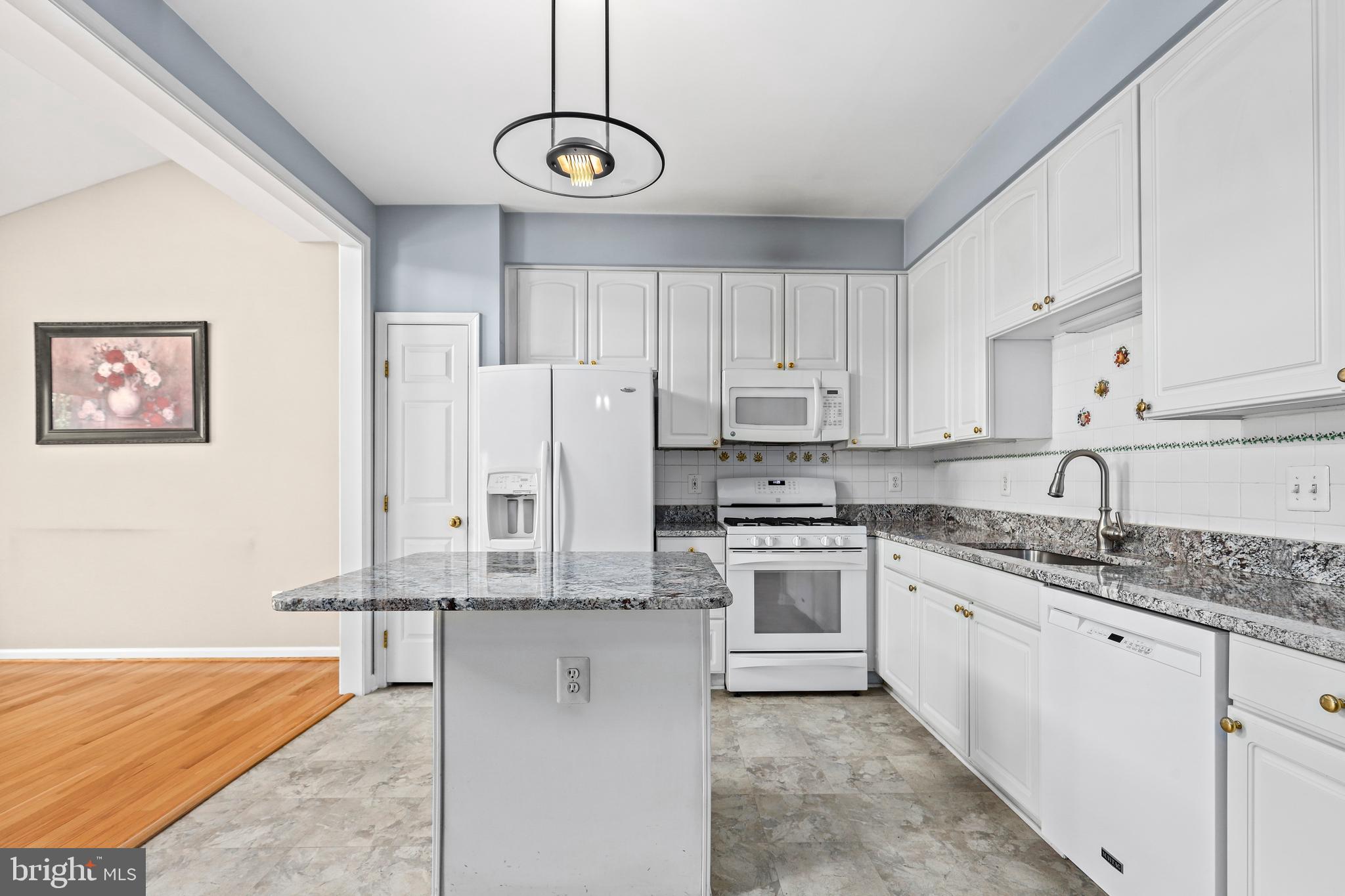 43365 Chokeberry Square Ashburn, VA 20147 - Photo 15 of 49