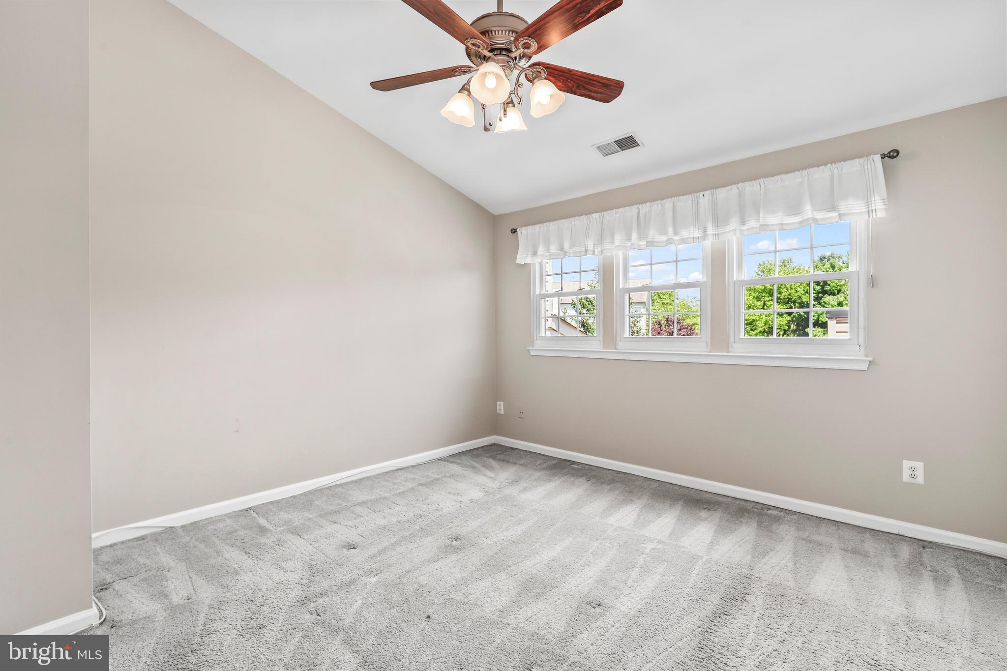 43365 Chokeberry Square Ashburn, VA 20147 - Photo 22 of 49