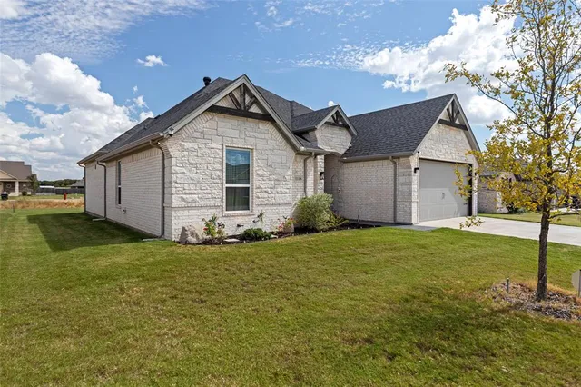 $354,000 | 1118 Wild Rose Drive, Tolar, TX 76476
