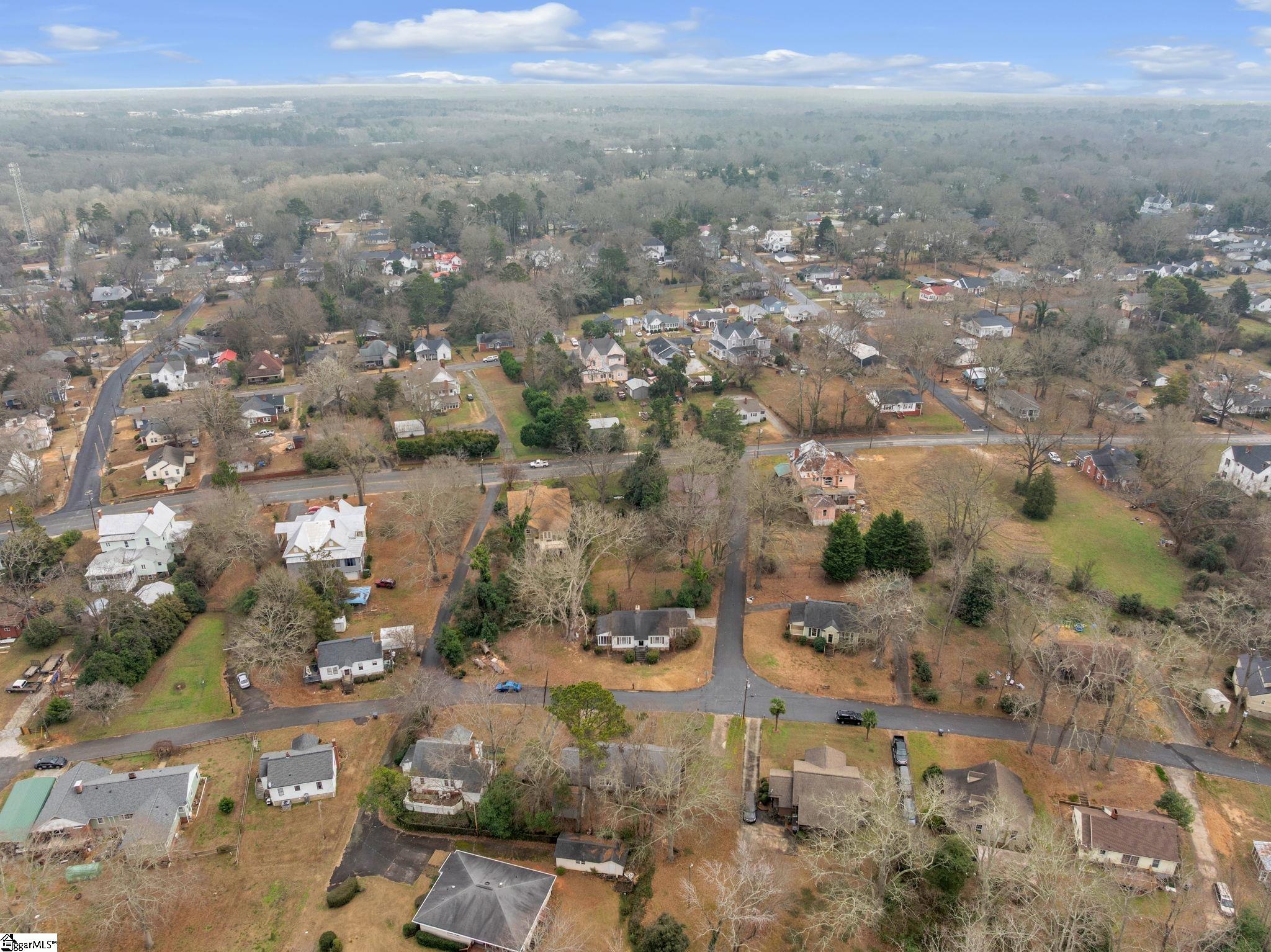 112 Maplebrook Street Laurens, SC 29360 - Photo 15 of 32