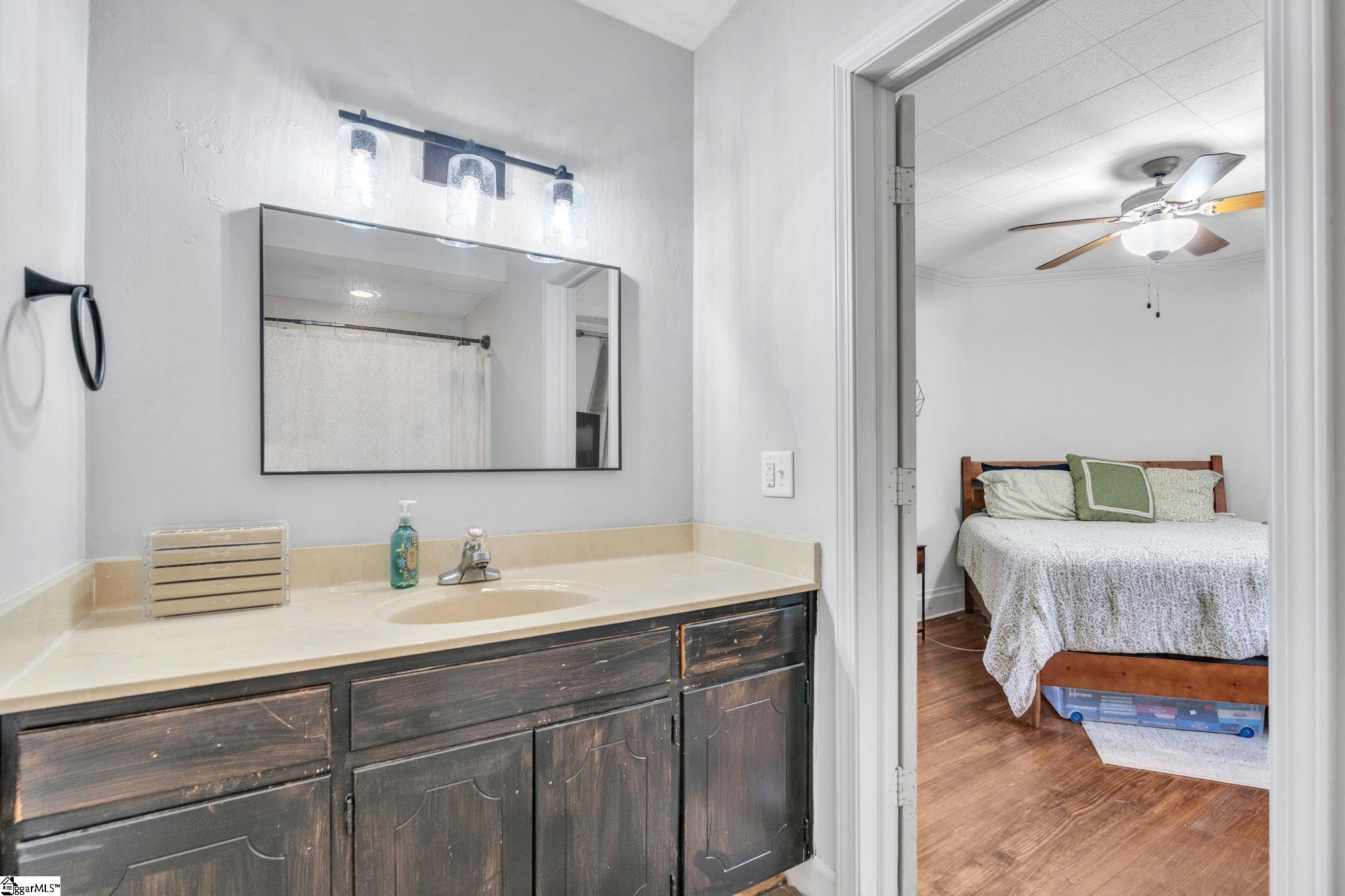 112 Maplebrook Street Laurens, SC 29360 - Photo 31 of 32