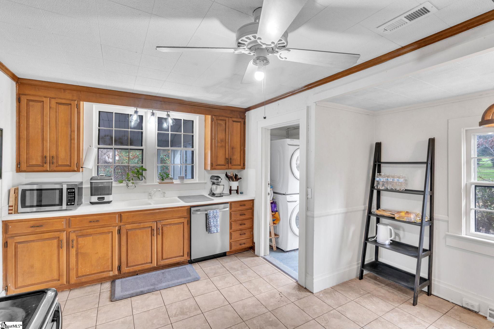 112 Maplebrook Street Laurens, SC 29360 - Photo 8 of 32