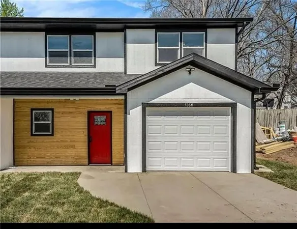 $315,000 | 508 West Shawnee Street, Paola, KS 66071