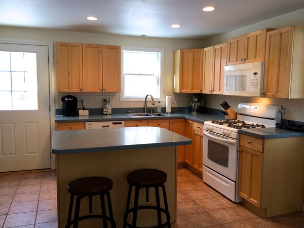 57 Southgate Road Franklin, MA 02038 - Photo 4 of 30 Gallery Image 4