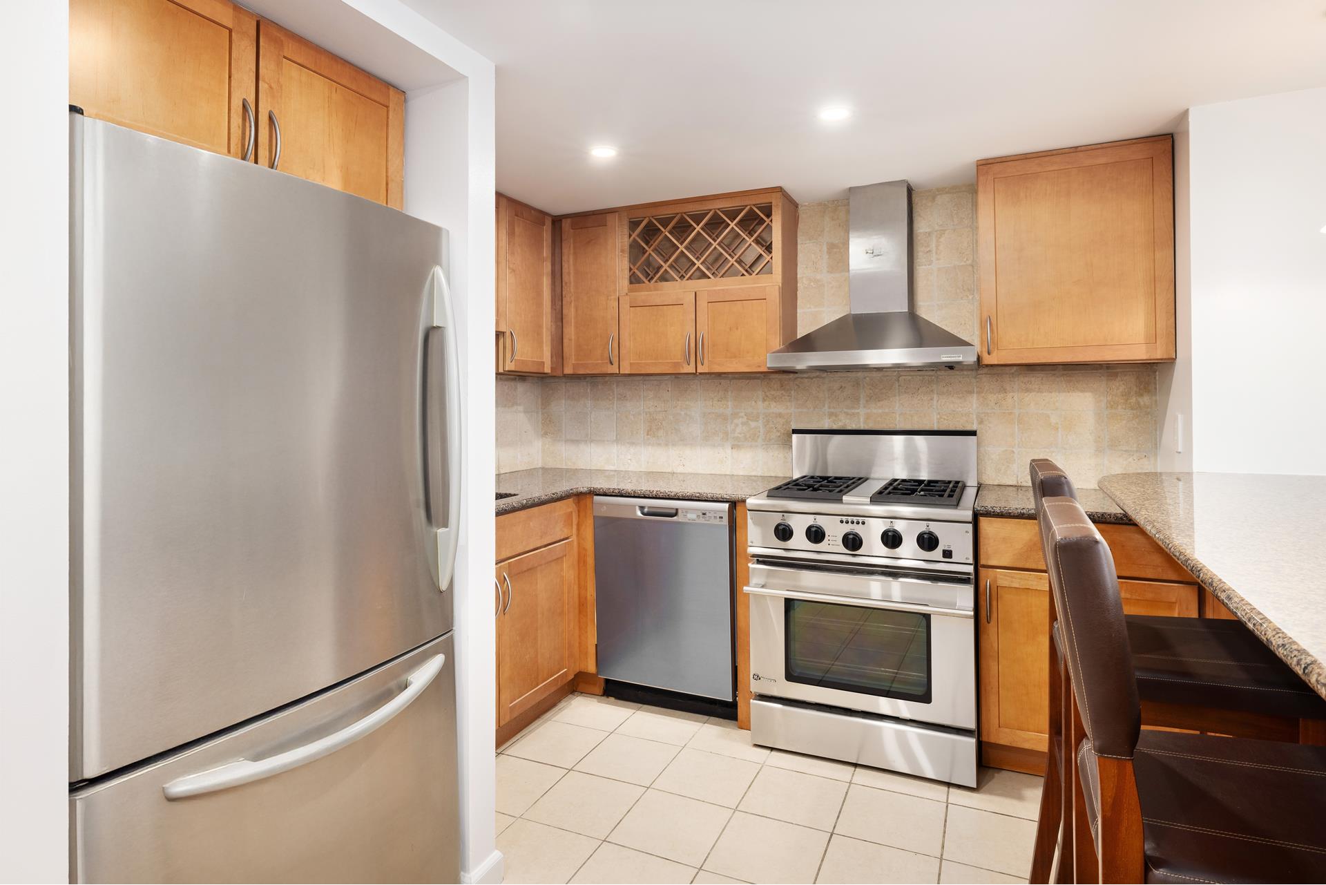 24 East 7th Street, Unit 6C Manhattan, NY 10003 - Photo 4 of 16