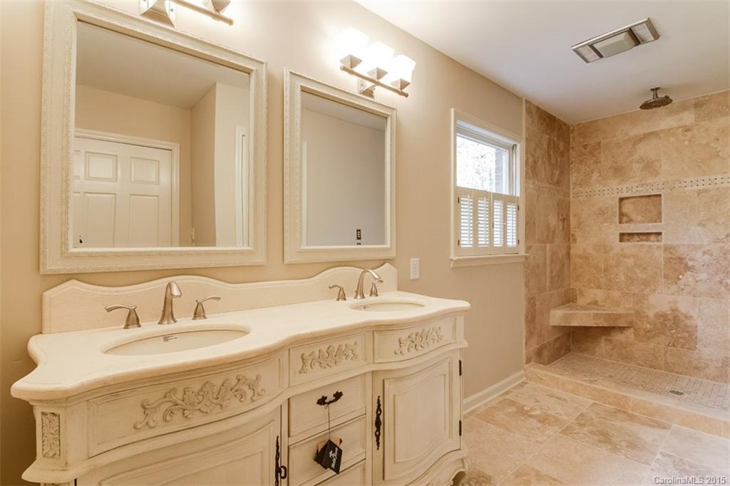 217 Nelson Road Matthews, NC 28104 - Photo 8 of 19 Gallery Image 8