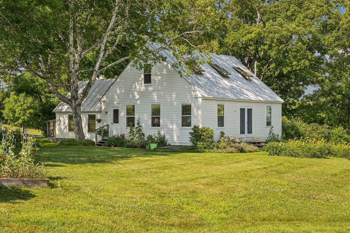 83 Town Farm Hill Road Hartland, VT 05048 - Photo 38 of 49
