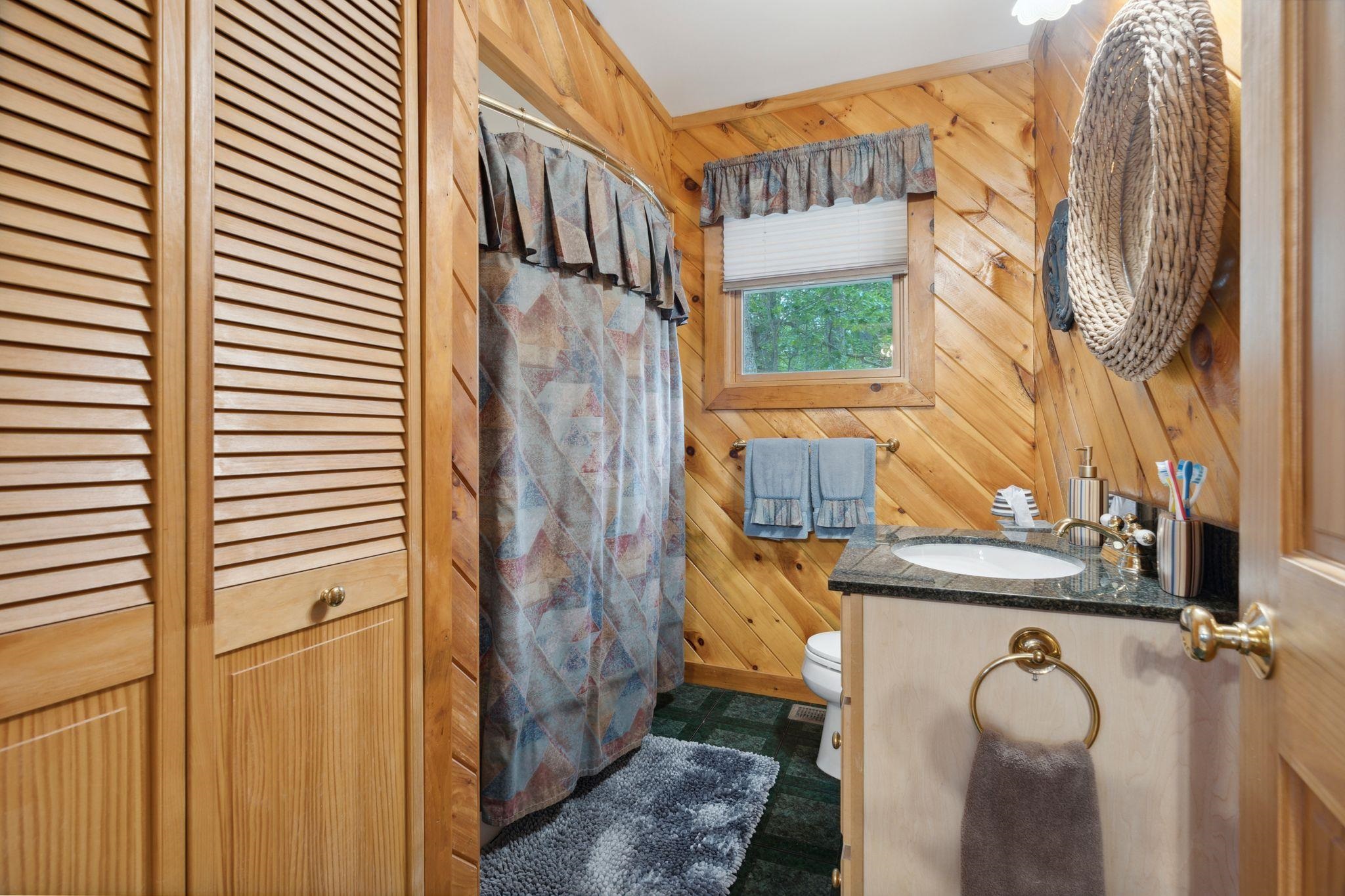 33 Foye Cove Road Wakefield, NH 03830 - Photo 11 of 30