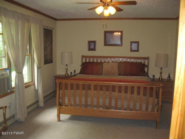 142 Pine Road Hawley, PA 18428 - Photo 13 of 22