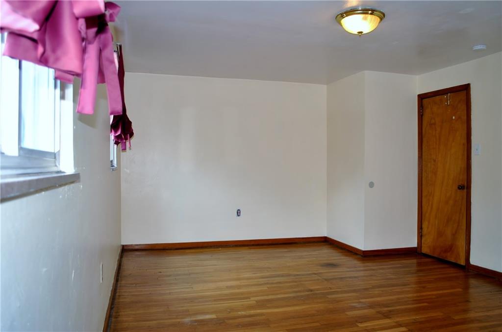 228 Bascom Avenue Pittsburgh, PA 15214 - Photo 20 of 24 Master bedroom!