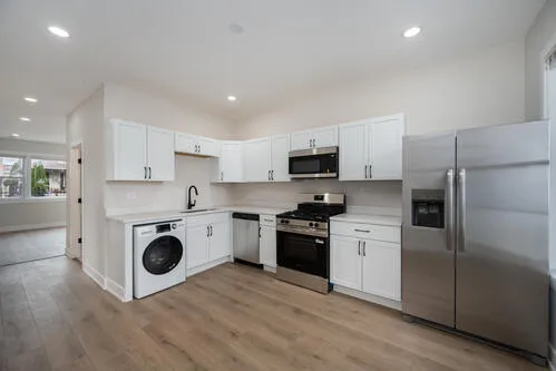 $1,700 | 2228 North Major Avenue, Unit 1, Chicago, IL 60639