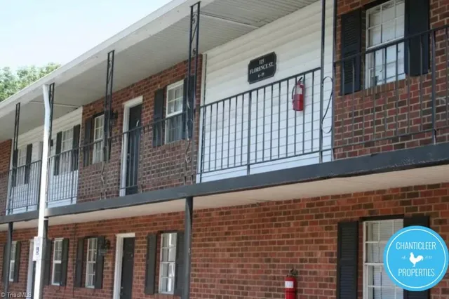 $1,070 | 115 Florence Street, Unit 13, Graham, NC 27253