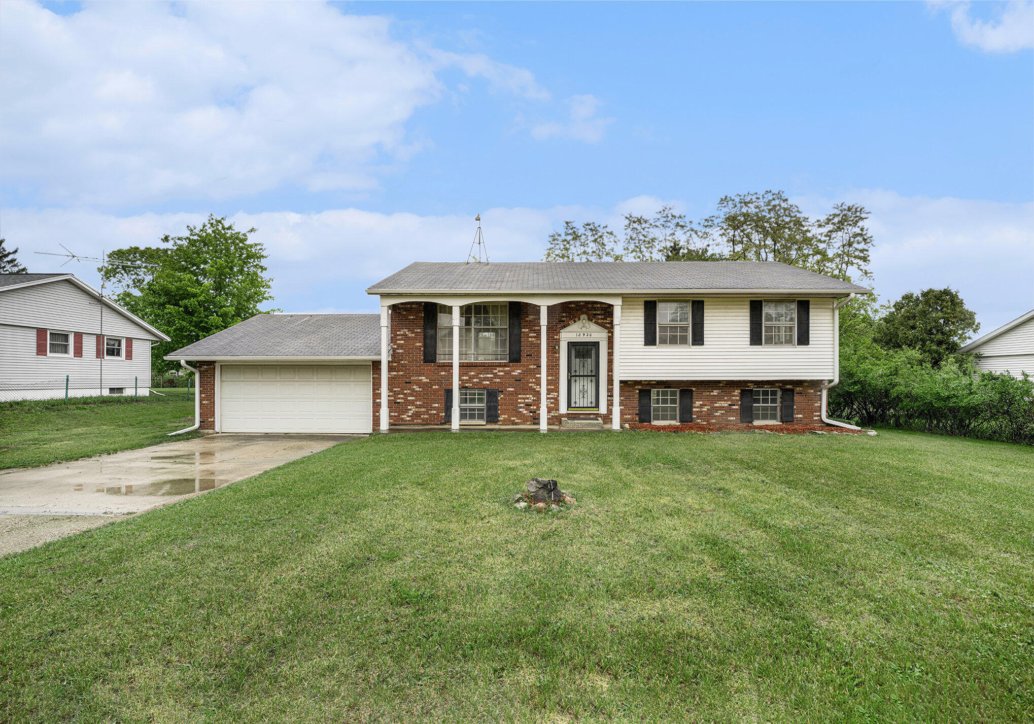 18920 Highway 86 Three Rivers, MI 49093 - Photo 4 of 24 005_file_373