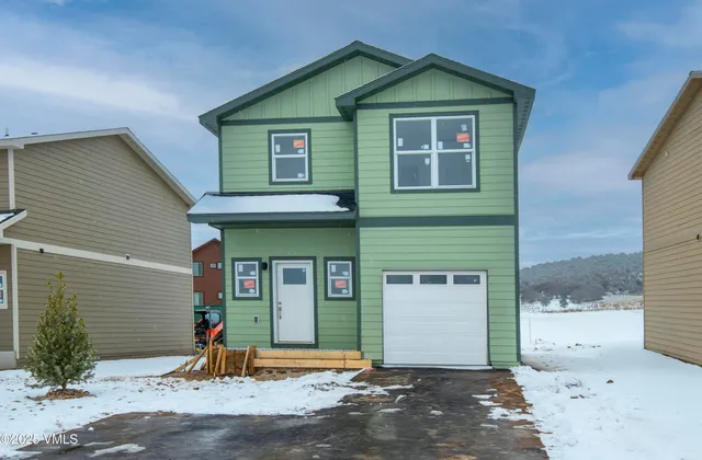 $745,000 | 60 Comanche Way, Gypsum, CO 81637