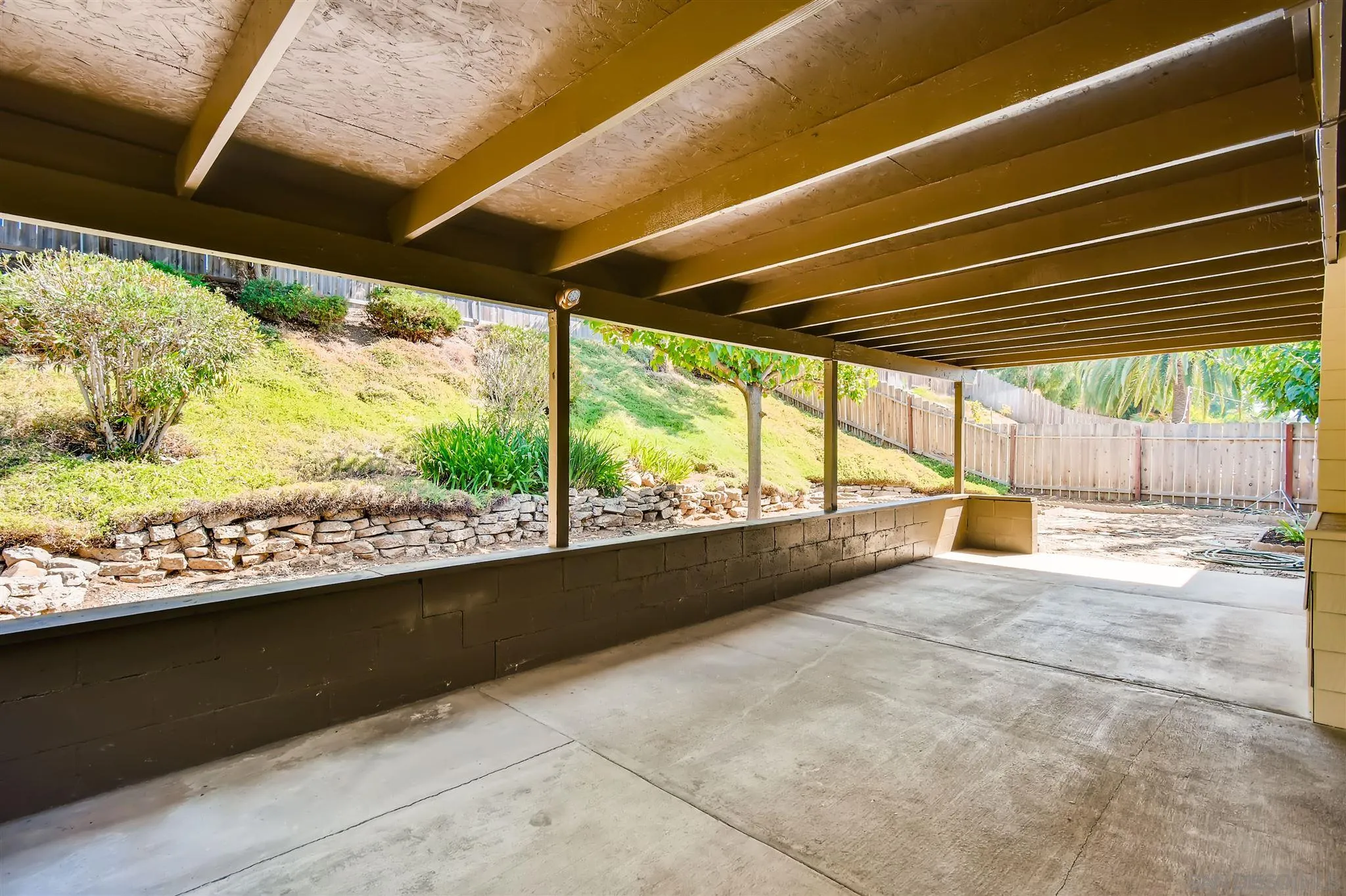 13815 Frame Road Poway, CA 92064 - Photo 11 of 12 a view of a room with a large window