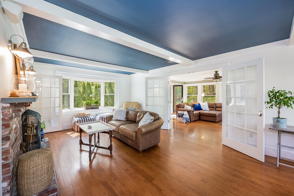 21 Woodholm Road Manchester, MA 01944 - Photo 9 of 30 Gallery Image 9