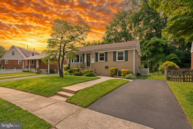 $3,200 | 3904 Lantern Drive, Silver Spring, MD 20902