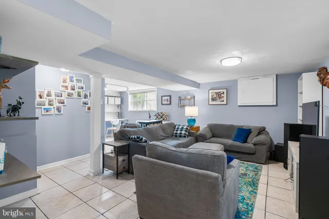 $3,200 | 3904 Lantern Drive, Silver Spring, MD 20902