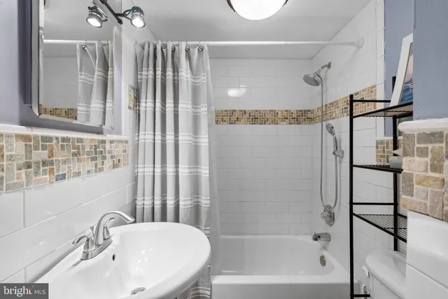 $3,200 | 3904 Lantern Drive, Silver Spring, MD 20902