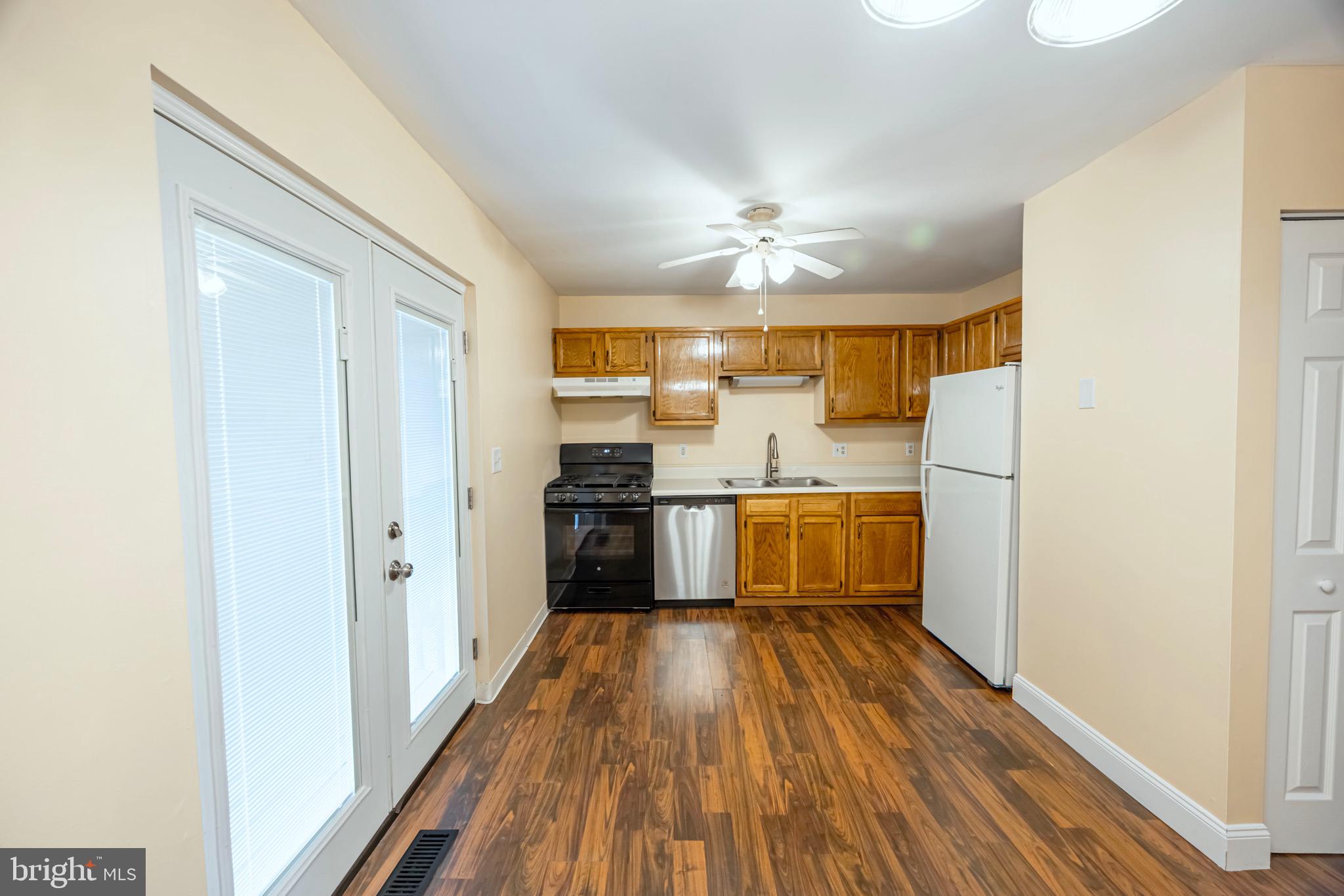 194 Center Street Hanover, PA 17331 - Photo 8 of 23 Gallery Image 8