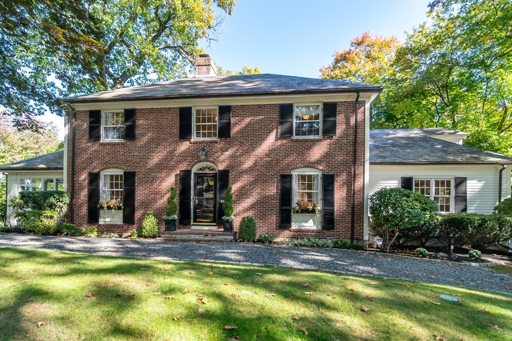 45 Old Colony Road Wellesley, MA 02481 - Photo 1 of 34
