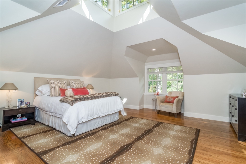 45 Old Colony Road Wellesley, MA 02481 - Photo 15 of 34