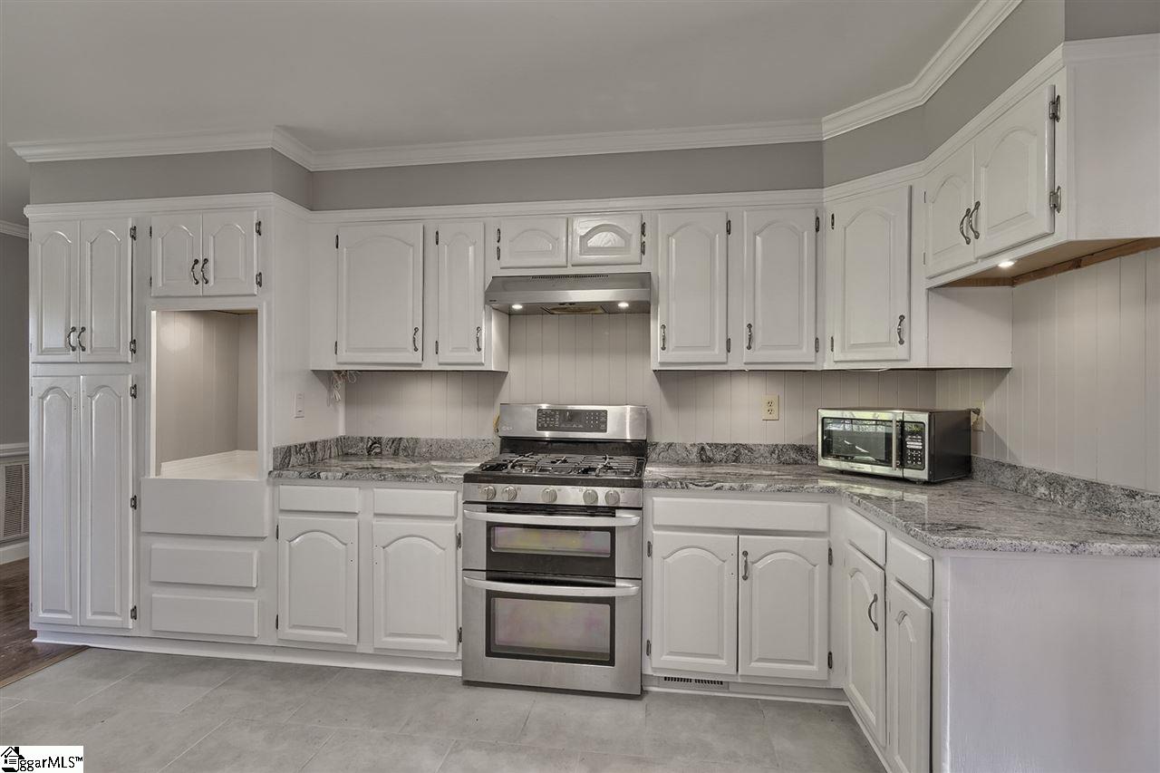 824 Neely Ferry Road Simpsonville, SC 29680 - Photo 9 of 36 Gallery Image 9