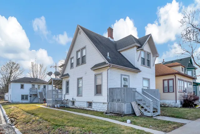 $382,500 | 458 West Broadway Street, Bradley, IL 60915