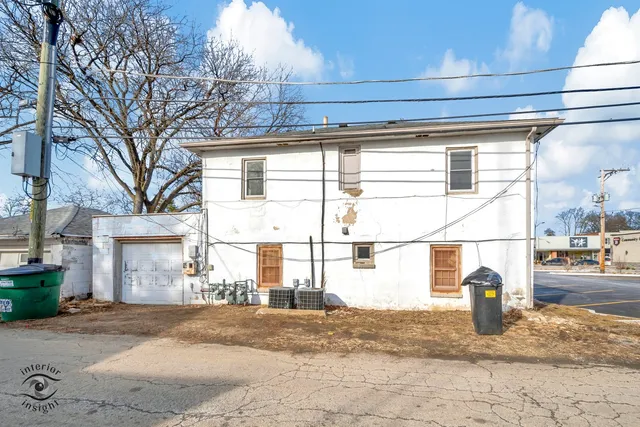 $382,500 | 458 West Broadway Street, Bradley, IL 60915