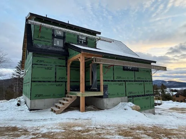 $1,100,000 | 3 Moose Ridge, Hanover, ME 04237