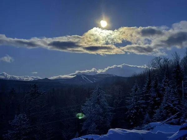 $1,100,000 | 3 Moose Ridge, Hanover, ME 04237