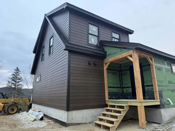 $1,100,000 | 3 Moose Ridge, Hanover, ME 04237
