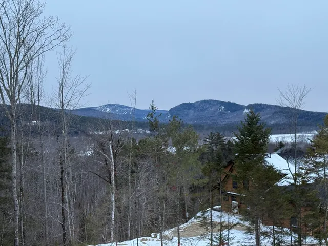 $1,100,000 | 3 Moose Ridge, Hanover, ME 04237