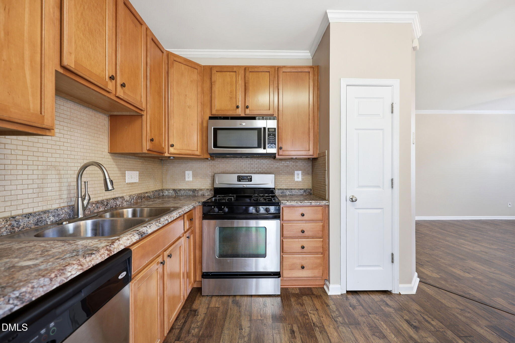 11711 Coppergate Drive, Unit 111 Raleigh, NC 27614 - Photo 9 of 43 18-web-or-mls-IMG_2451 copy