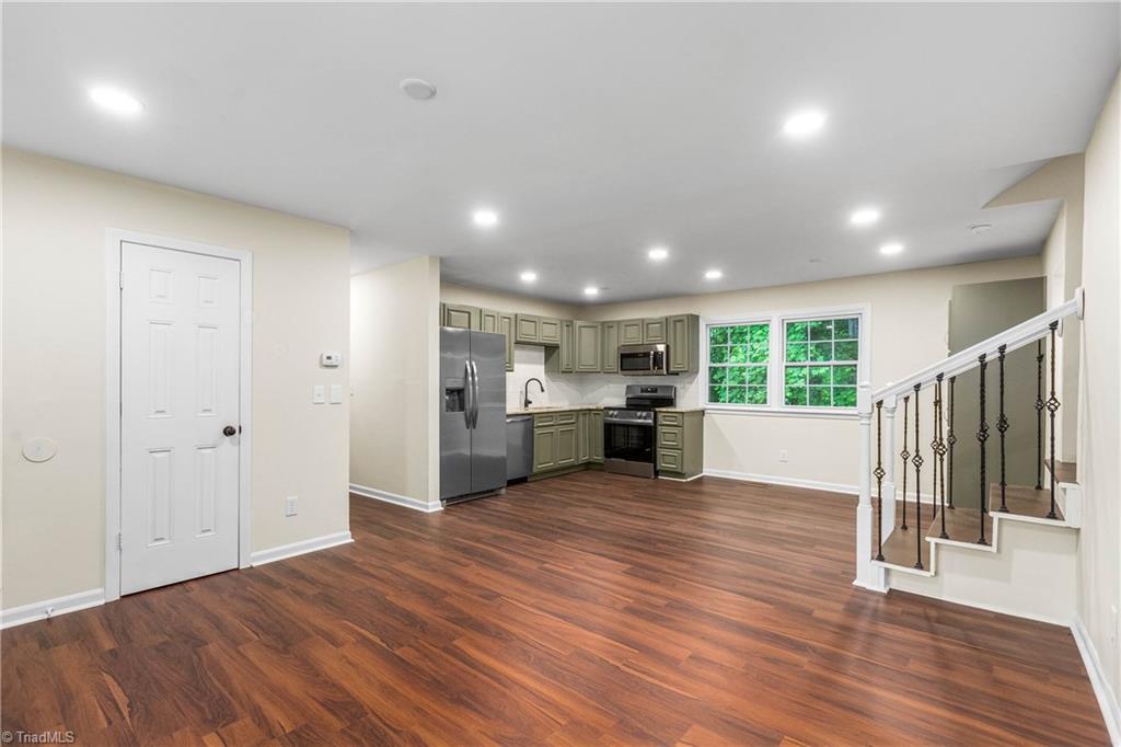 6200 Ridge Road Tobaccoville, NC 27050 - Photo 6 of 27