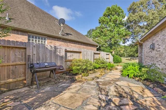 $410,000 | 25454 Vinechase Drive, Porter, TX 77365