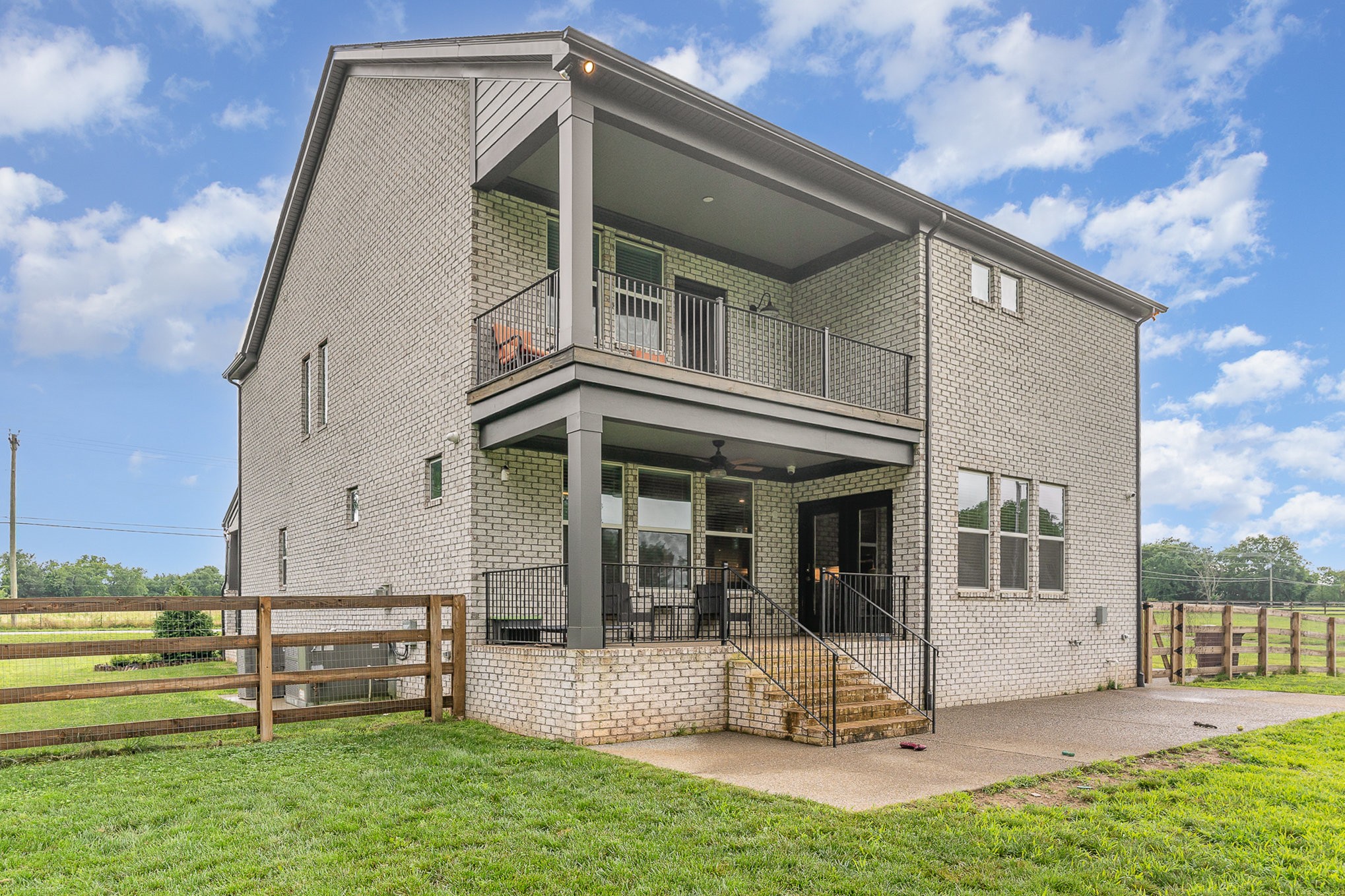 515 Vesta Road Lebanon, TN 37090 - Photo 29 of 31 a view of a house with a yard