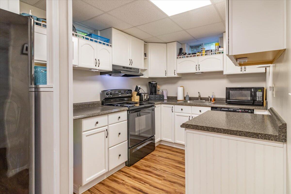 8 Mariners Reach Sullivan, ME 04664 - Photo 30 of 85 060-8 Mariners Reach Interiors-12