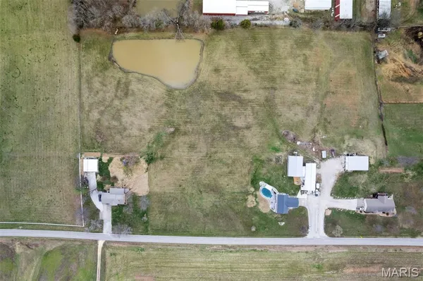 $780,000 | 7633 Hwy F, Perryville, MO 63775