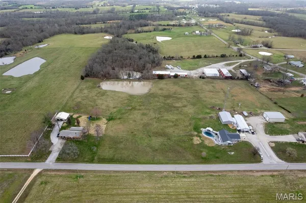 $780,000 | 7633 Hwy F, Perryville, MO 63775