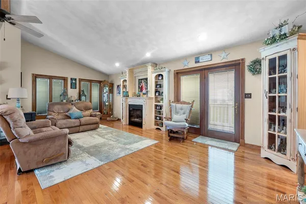 $780,000 | 7633 Hwy F, Perryville, MO 63775