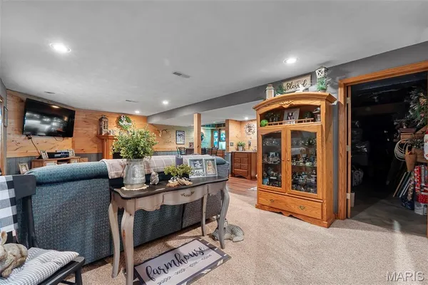 $780,000 | 7633 Hwy F, Perryville, MO 63775